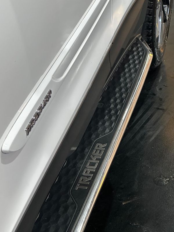 Chevrolet Tracker 12t A Pr 2021/2022 DL MOTORS LAJEADO / Carros no Vale