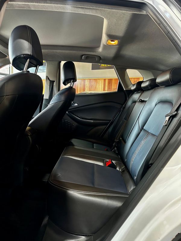 Chevrolet Tracker 12t A Pr 2021/2022 DL MOTORS LAJEADO / Carros no Vale