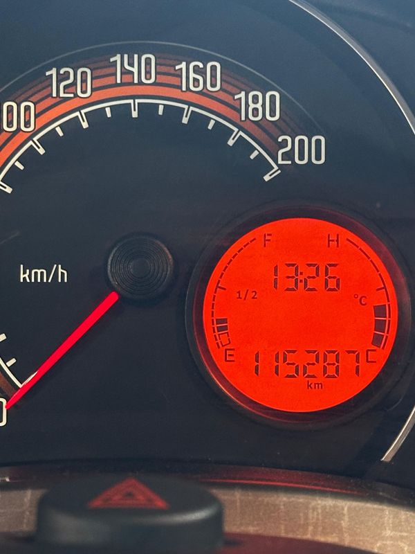Fiat Uno Way 1.4 2011/2012 DL MOTORS LAJEADO / Carros no Vale