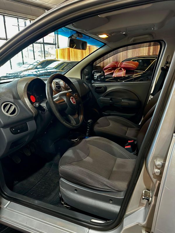 Fiat Uno Way 1.4 2011/2012 DL MOTORS LAJEADO / Carros no Vale
