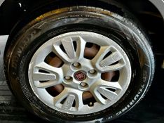 Fiat Uno Way 1.4 2011/2012 DL MOTORS LAJEADO / Carros no Vale