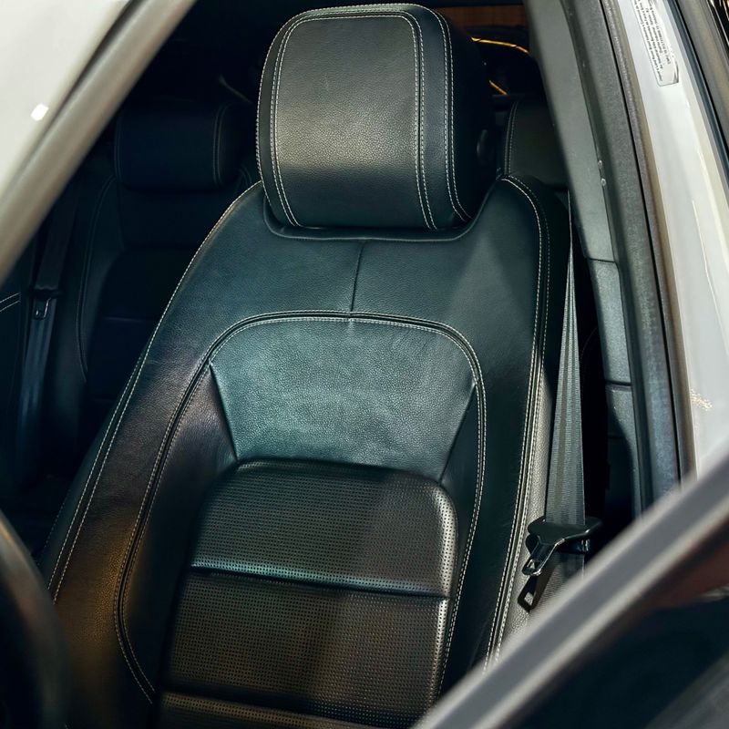Jaguar Jag Epace P300 Se Rdy 2020/2020 DL MOTORS LAJEADO / Carros no Vale