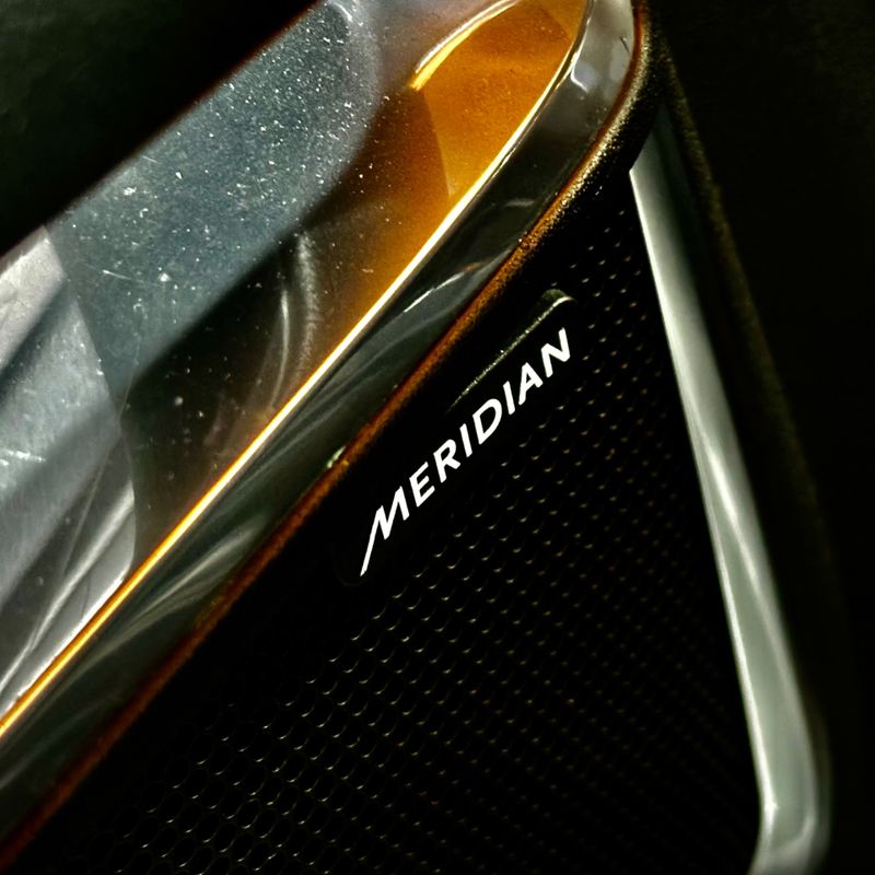 Jaguar Jag Epace P300 Se Rdy 2020/2020 DL MOTORS LAJEADO / Carros no Vale