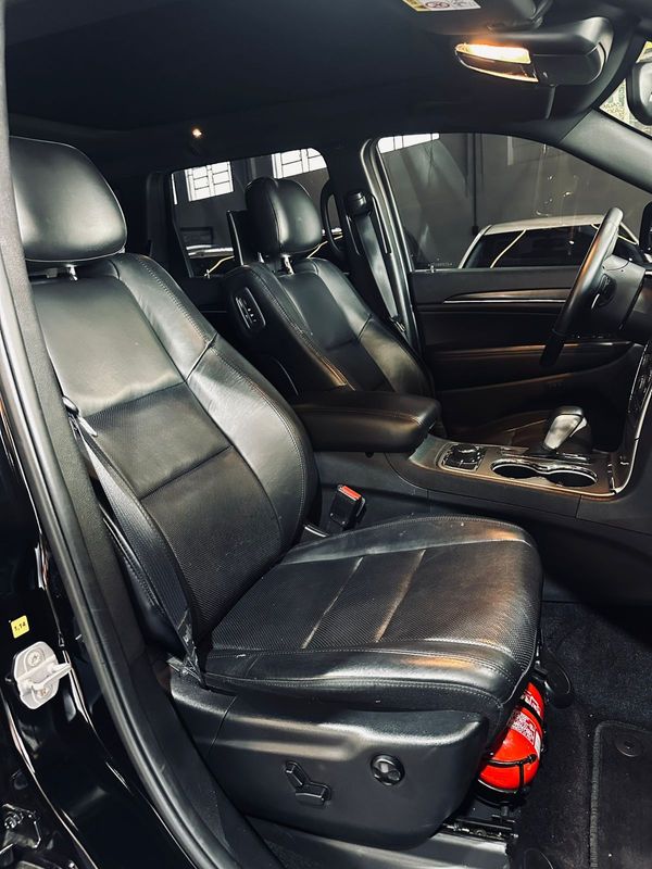 Jeep Gcherokee Ltd Crd 2018/2018 DL MOTORS LAJEADO / Carros no Vale