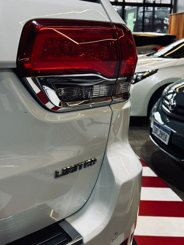 Jeep Gcherokee Ltd3.6l 2014/2015 DL MOTORS LAJEADO / Carros no Vale