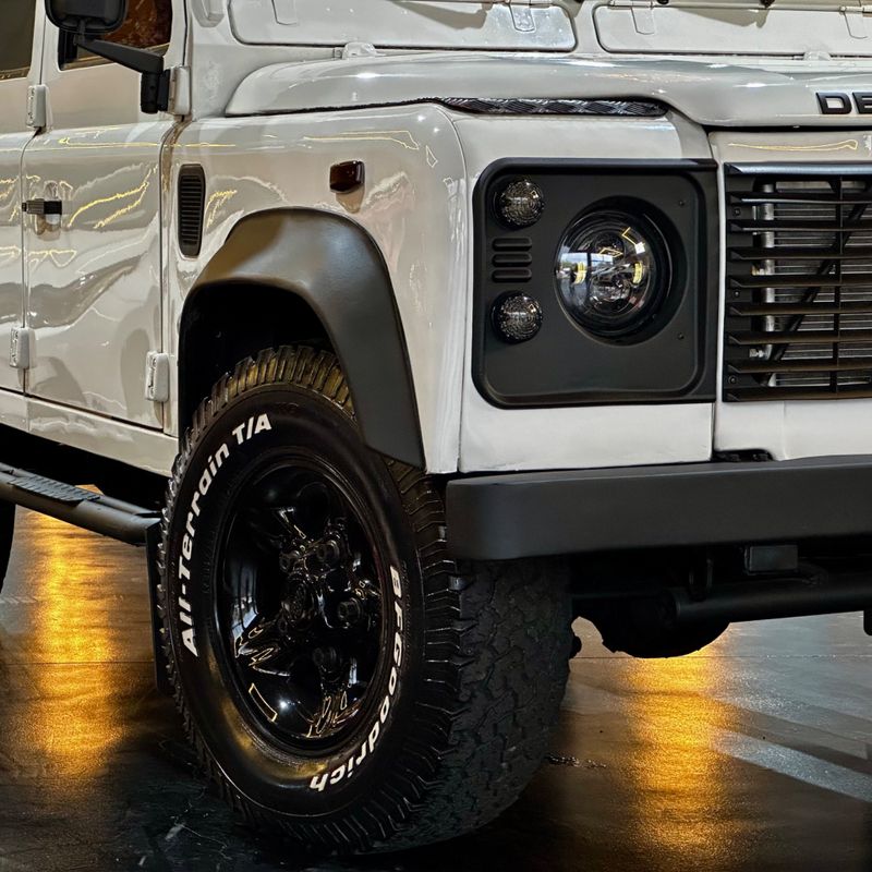 Land Rover Defender110 Hcpu 2004/2004 DL MOTORS LAJEADO / Carros no Vale