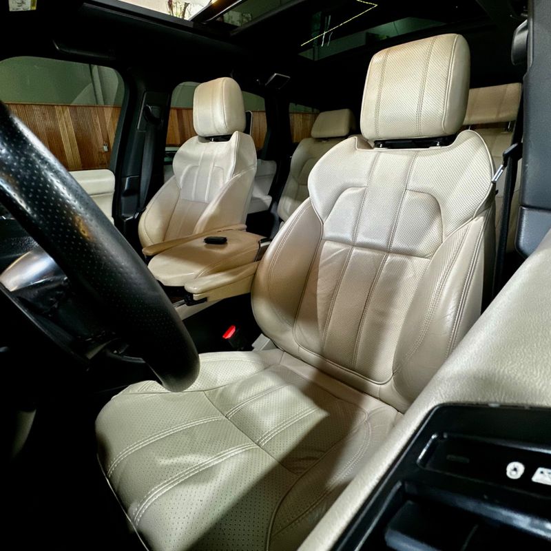Land Rover Range Rover Sport 3.o Td Hse 2013/2014 DL MOTORS LAJEADO / Carros no Vale