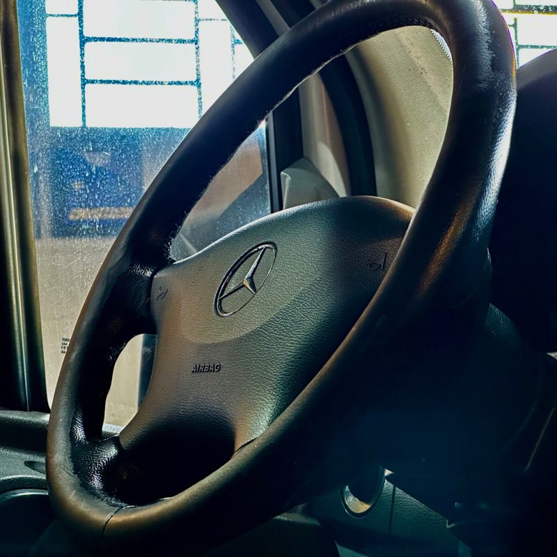 Mercedes-benz 311cdistreetf 2013/2014 DL MOTORS LAJEADO / Carros no Vale