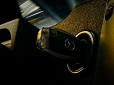 Mercedes-benz 311cdistreetf 2013/2014 DL MOTORS LAJEADO / Carros no Vale