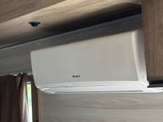 Mercedes-benz Mpolo Viaggio R 2004/2004 DL MOTORS LAJEADO / Carros no Vale