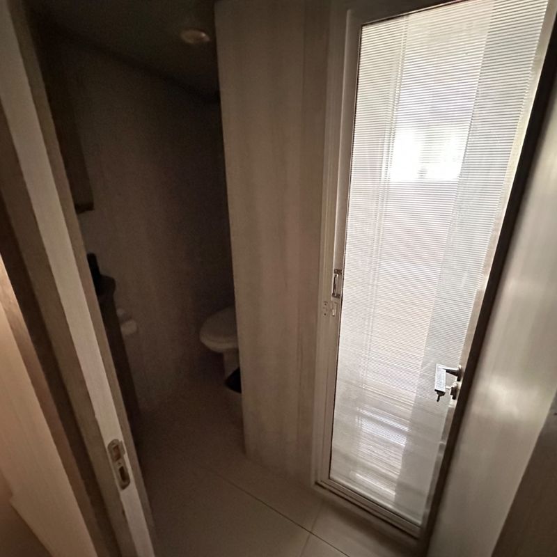 Mercedes-benz Mpolo Viaggio R 2004/2004 DL MOTORS LAJEADO / Carros no Vale Mercedes-benz Mpolo Viaggio R 2004/2004 DL MOTORS LAJEADO / Carros no Vale