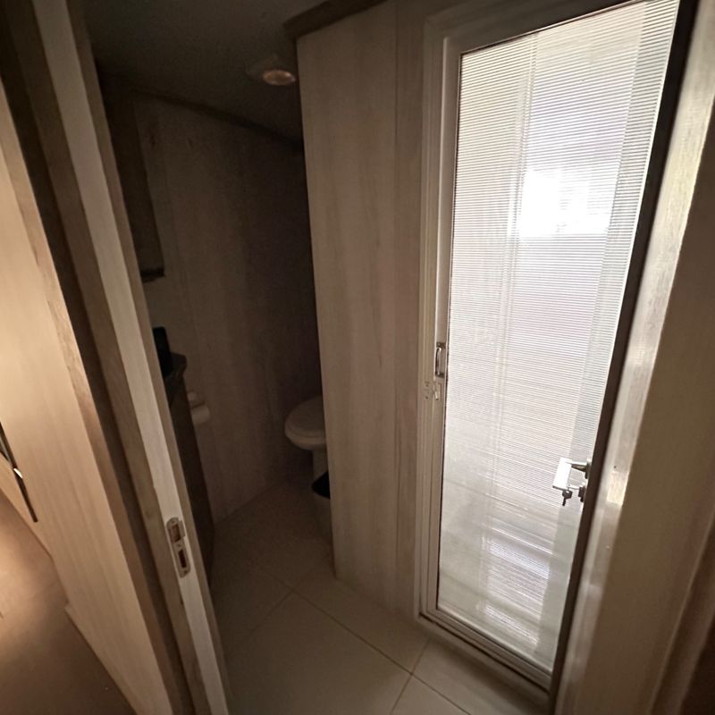 Mercedes-benz Mpolo Viaggio R 2004/2004 DL MOTORS LAJEADO / Carros no Vale Mercedes-benz Mpolo Viaggio R 2004/2004 DL MOTORS LAJEADO / Carros no Vale