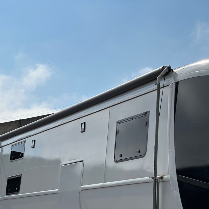 Mercedes-benz Mpolo Viaggio R 2004/2004 DL MOTORS LAJEADO / Carros no Vale Mercedes-benz Mpolo Viaggio R 2004/2004 DL MOTORS LAJEADO / Carros no Vale