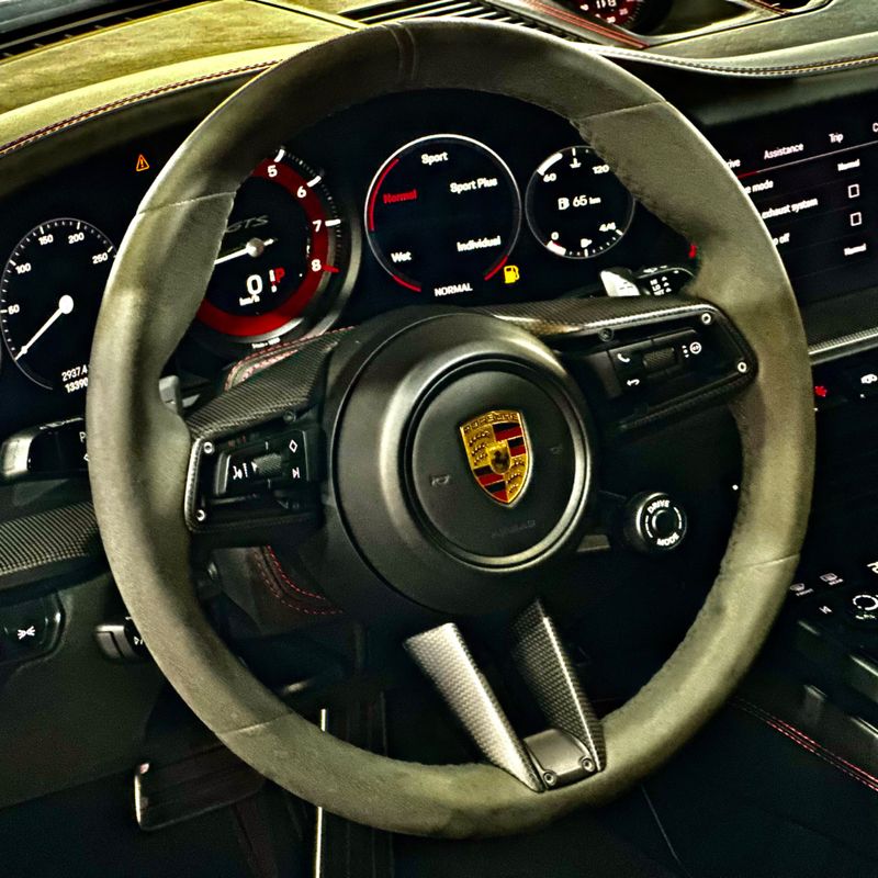 Porsche 911carrera Gts 2022/2023 DL MOTORS LAJEADO / Carros no Vale