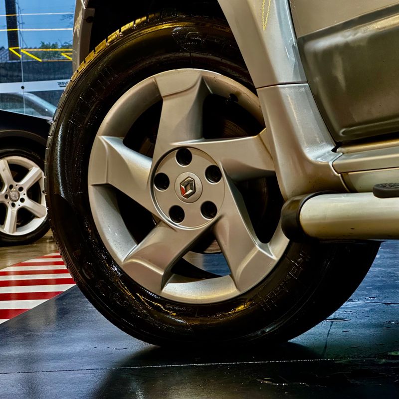 Renault Duster 16 D 4×2 2013/2014 DL MOTORS LAJEADO / Carros no Vale