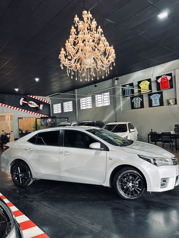 Toyota Corolla Xei20flex 2014/2015 DL MOTORS LAJEADO / Carros no Vale