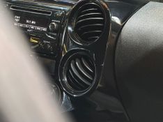Toyota Etios Hb X 13l 2017/2018 DL MOTORS LAJEADO / Carros no Vale