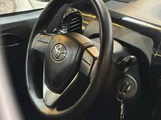 Toyota Etios Hb X 13l 2017/2018 DL MOTORS LAJEADO / Carros no Vale