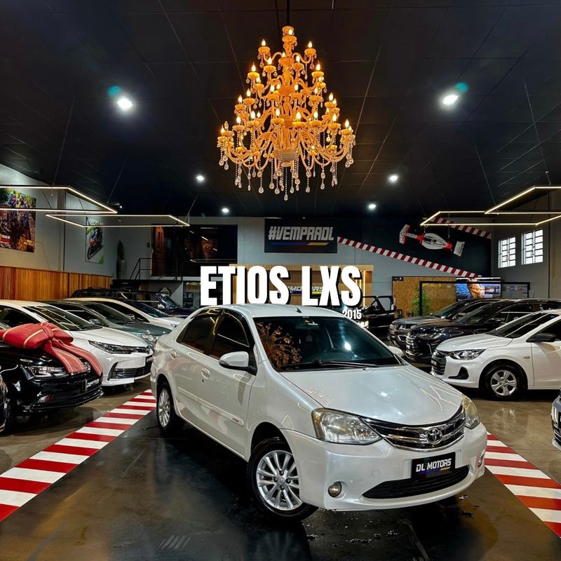 Toyota Etios Sd Xls 2014/2015 DL MOTORS LAJEADO / Carros no Vale