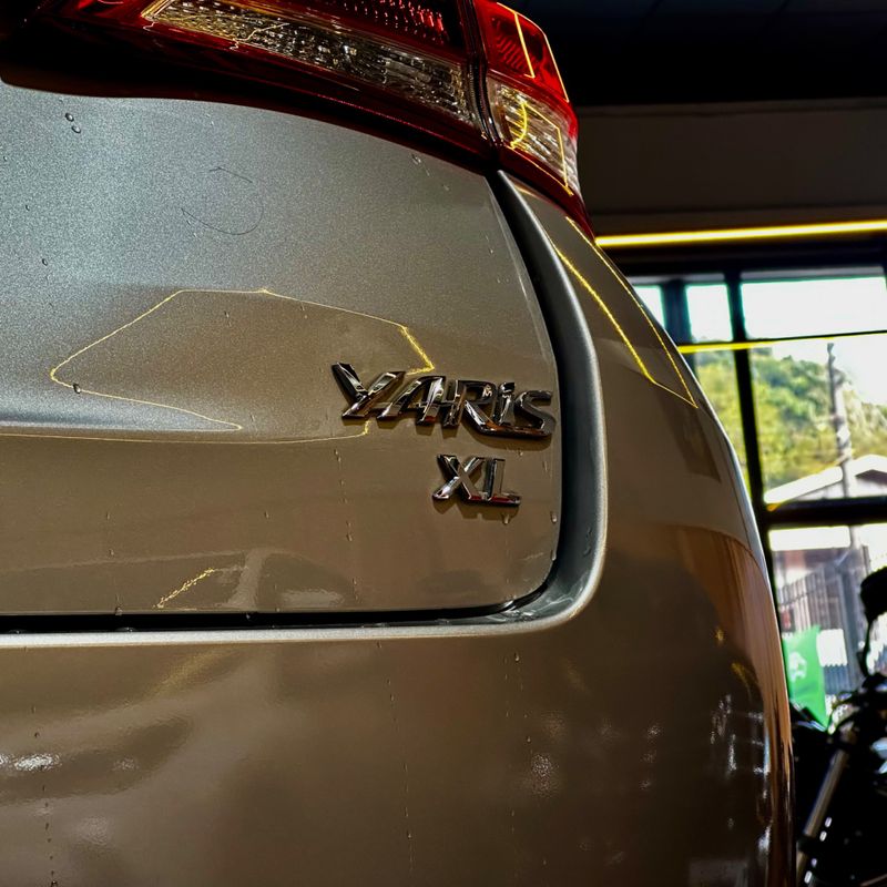 Toyota Yaris Hb Xlplusat 2019/2020 DL MOTORS LAJEADO / Carros no Vale