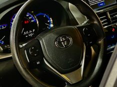 Toyota Yaris Hb Xlplusat 2019/2020 DL MOTORS LAJEADO / Carros no Vale