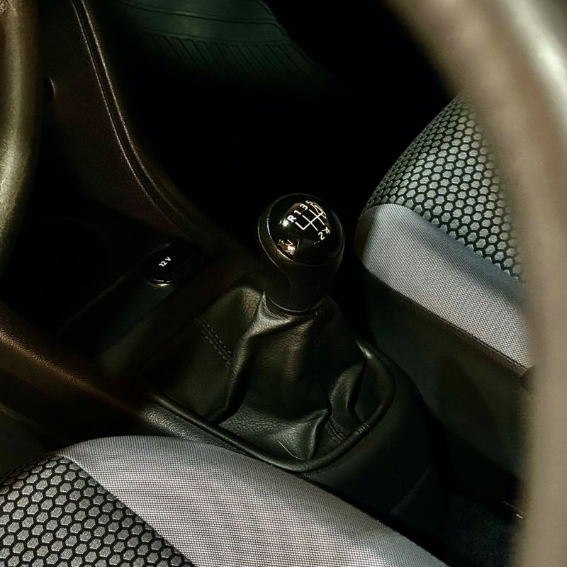 Volkswagen Up Move Mb 2016/2017 DL MOTORS LAJEADO / Carros no Vale