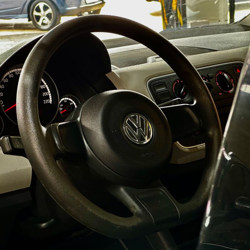 Volkswagen Up Move Mb 2016/2017 DL MOTORS LAJEADO / Carros no Vale