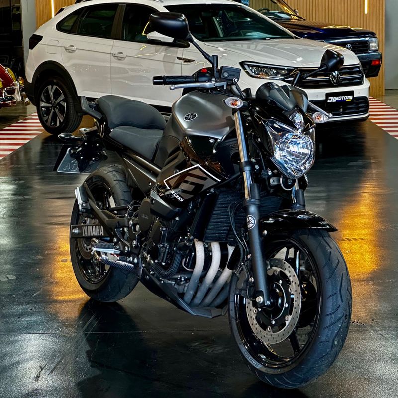 Yamaha Xj6 N Abs 2016/2017 DL MOTORS LAJEADO / Carros no Vale