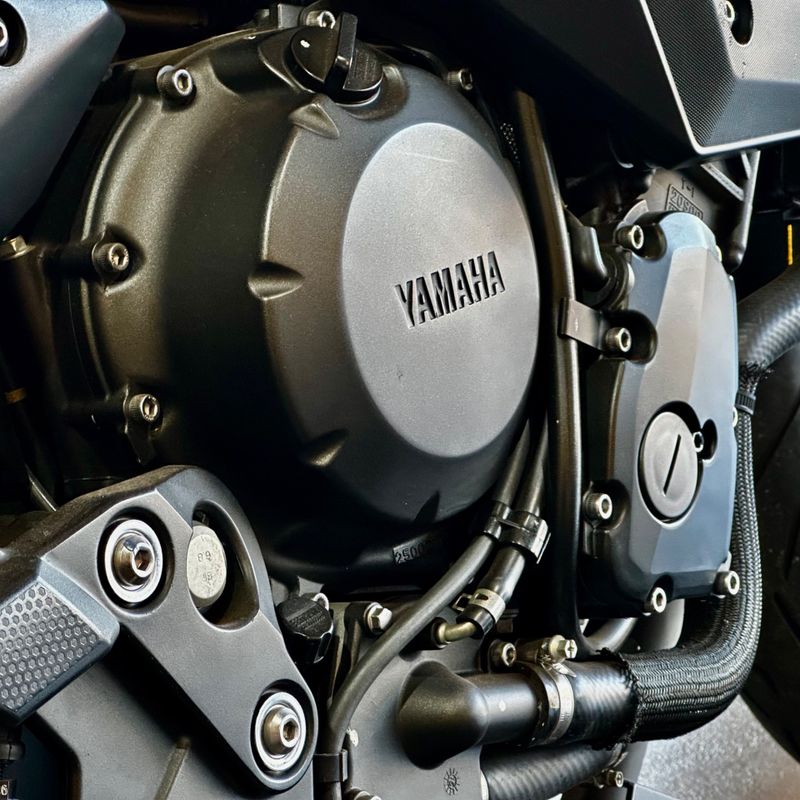 Yamaha Xj6 N Abs 2016/2017 DL MOTORS LAJEADO / Carros no Vale