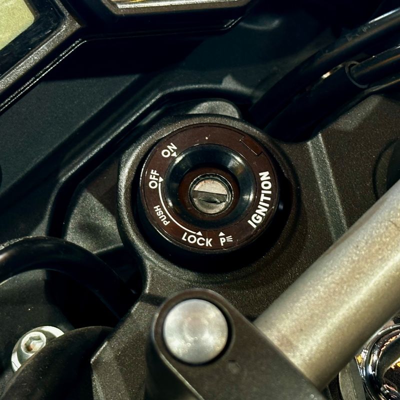Yamaha Xj6 N Abs 2016/2017 DL MOTORS LAJEADO / Carros no Vale