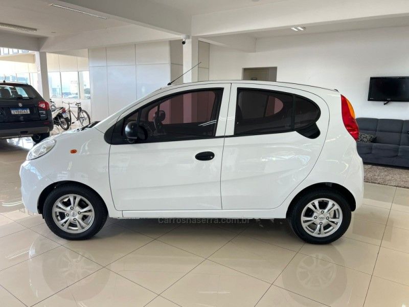 CHERY QQ 1.0 MPFI LOOK 12V 2018/2018 CIMIRRO AUTOMÓVEIS TAQUARA / Carros no Vale CHERY QQ 1.0 MPFI LOOK 12V 2018/2018 CIMIRRO AUTOMÓVEIS TAQUARA / Carros no Vale