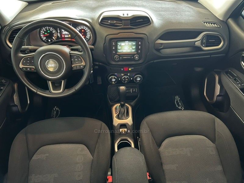 JEEP RENEGADE 1.8 16V LONGITUDE 2016/2016 CIMIRRO AUTOMÓVEIS TAQUARA / Carros no Vale JEEP RENEGADE 1.8 16V LONGITUDE 2016/2016 CIMIRRO AUTOMÓVEIS TAQUARA / Carros no Vale