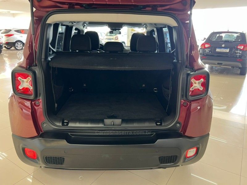 JEEP RENEGADE 1.8 16V LONGITUDE 2016/2016 CIMIRRO AUTOMÓVEIS TAQUARA / Carros no Vale JEEP RENEGADE 1.8 16V LONGITUDE 2016/2016 CIMIRRO AUTOMÓVEIS TAQUARA / Carros no Vale