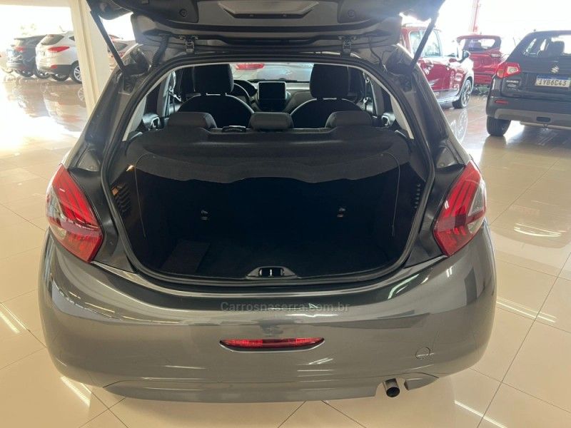 PEUGEOT 208 1.2 ACTIVE PACK 12V 2018/2019 CIMIRRO AUTOMÓVEIS TAQUARA / Carros no Vale