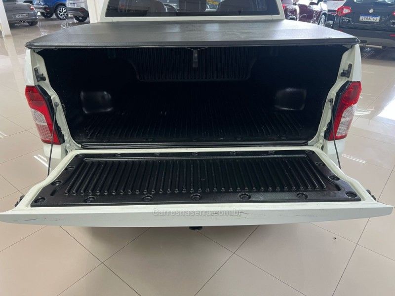 SSANGYONG ACTYON SPORTS 2.0 GLS 4X4 CD 16V TURBO INTERCOOLER 2013/2013 CIMIRRO AUTOMÓVEIS TAQUARA / Carros no Vale