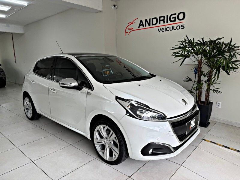 PEUGEOT 208 1.6 URBANTECH 16V 2017/2018 ANDRIGO VEÍCULOS CAXIAS DO SUL / Carros no Vale