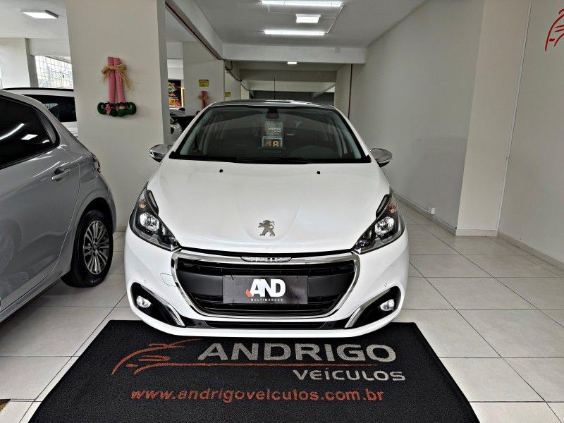 PEUGEOT 208 1.6 URBANTECH 16V 2017/2018 ANDRIGO VEÍCULOS CAXIAS DO SUL / Carros no Vale