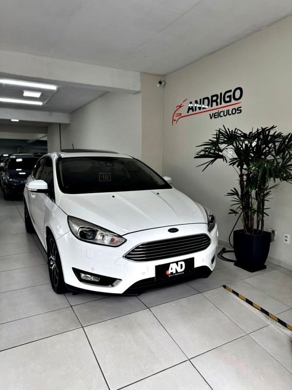 FORD FOCUS 2.0 TITANIUM PLUS HATCH 16V AUTO 2017/2018 ANDRIGO VEÍCULOS CAXIAS DO SUL / Carros no Vale FORD FOCUS 2.0 TITANIUM PLUS HATCH 16V AUTO 2017/2018 ANDRIGO VEÍCULOS CAXIAS DO SUL / Carros no Vale