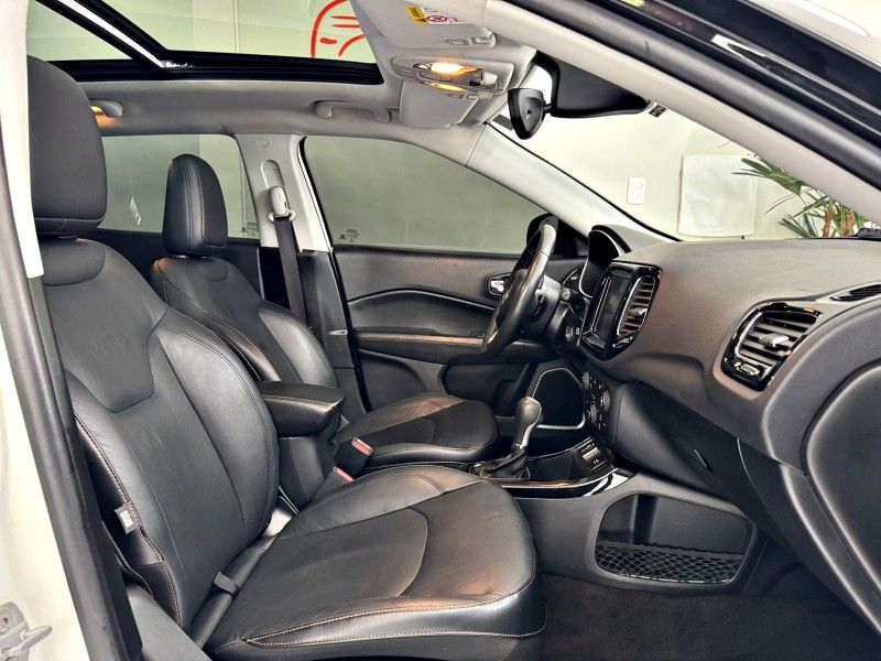 JEEP COMPASS 2.0 16V LIMITED 2017/2017 ANDRIGO VEÍCULOS CAXIAS DO SUL / Carros no Vale JEEP COMPASS 2.0 16V LIMITED 2017/2017 ANDRIGO VEÍCULOS CAXIAS DO SUL / Carros no Vale