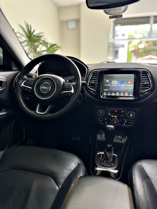 JEEP COMPASS 2.0 16V LIMITED 2017/2017 ANDRIGO VEÍCULOS CAXIAS DO SUL / Carros no Vale JEEP COMPASS 2.0 16V LIMITED 2017/2017 ANDRIGO VEÍCULOS CAXIAS DO SUL / Carros no Vale
