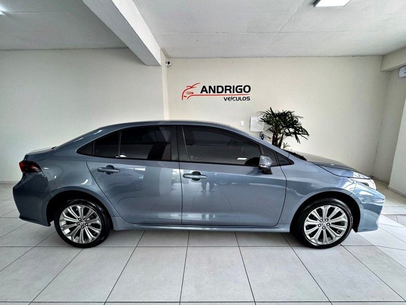 TOYOTA COROLLA 2.0 XEI 16V 2021/2022 ANDRIGO VEÍCULOS CAXIAS DO SUL / Carros no Vale TOYOTA COROLLA 2.0 XEI 16V 2021/2022 ANDRIGO VEÍCULOS CAXIAS DO SUL / Carros no Vale