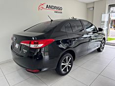 TOYOTA YARIS 1.5 XS SEDAN 16V 2021/2022 ANDRIGO VEÍCULOS CAXIAS DO SUL / Carros no Vale