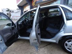 CHEVROLET CORSA 1.0 LS CLASSIC VHC POWER 2013/2013 BOURSCHEID CARROS E MOTOS SANTA CLARA DO SUL / Carros no Vale