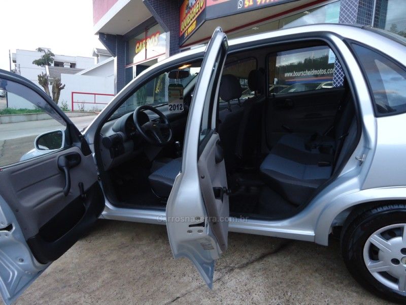 CHEVROLET CORSA 1.0 LS CLASSIC VHC POWER 2013/2013 BOURSCHEID CARROS E MOTOS SANTA CLARA DO SUL / Carros no Vale