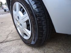 CHEVROLET CORSA 1.0 LS CLASSIC VHC POWER 2013/2013 BOURSCHEID CARROS E MOTOS SANTA CLARA DO SUL / Carros no Vale