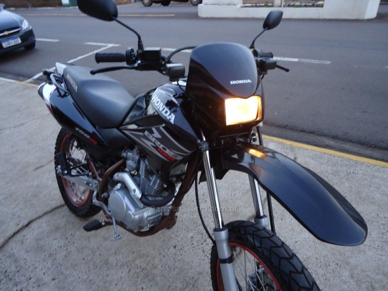 Honda Motos NXR 150 BROS ESD 2006/2006 BOURSCHEID CARROS E MOTOS SANTA CLARA DO SUL / Carros no Vale