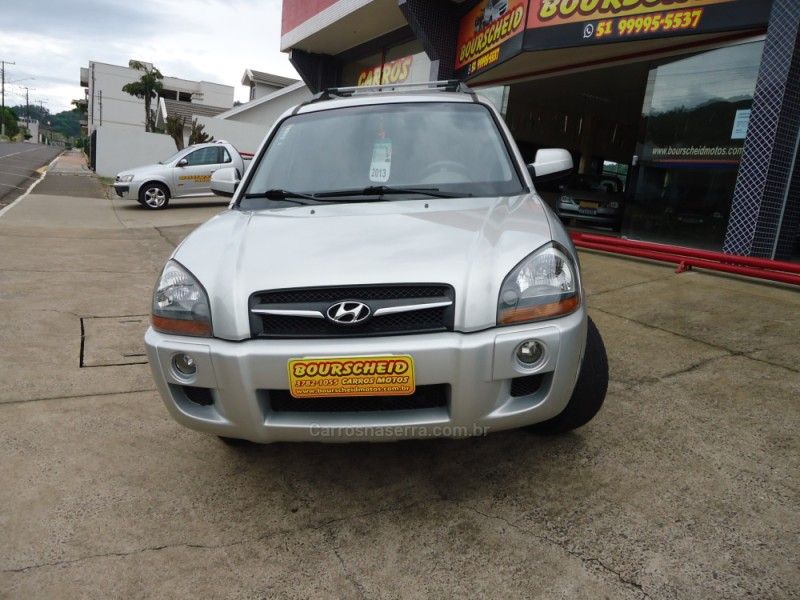 HYUNDAI TUCSON 2.0 MPFI GLS 16V 143CV 2WD 2013/2013 BOURSCHEID CARROS E MOTOS SANTA CLARA DO SUL / Carros no Vale
