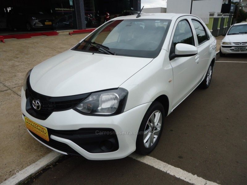 TOYOTA ETIOS 1.5 X PLUS 16V 2018/2019 BOURSCHEID CARROS E MOTOS SANTA CLARA DO SUL / Carros no Vale TOYOTA ETIOS 1.5 X PLUS 16V 2018/2019 BOURSCHEID CARROS E MOTOS SANTA CLARA DO SUL / Carros no Vale
