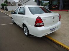 TOYOTA ETIOS 1.5 X PLUS 16V 2018/2019 BOURSCHEID CARROS E MOTOS SANTA CLARA DO SUL / Carros no Vale