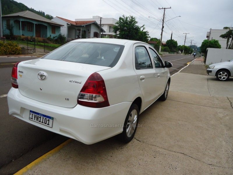 TOYOTA ETIOS 1.5 X PLUS 16V 2018/2019 BOURSCHEID CARROS E MOTOS SANTA CLARA DO SUL / Carros no Vale TOYOTA ETIOS 1.5 X PLUS 16V 2018/2019 BOURSCHEID CARROS E MOTOS SANTA CLARA DO SUL / Carros no Vale